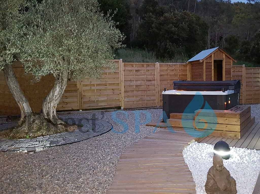 jacuzzi-extérieur-SPA-2-PLACES-ALLONGEES-CAPRI-VAR